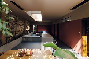 MUUA Hotel