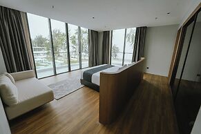 Roxy Beach Resort