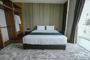 Roxy Beach Resort