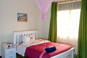 The Green-Village Villa