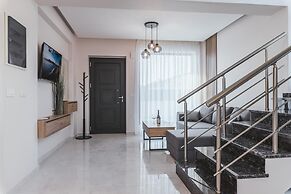 Villa Infinity Theo With 4 Bedrooms and 4 Bathrooms