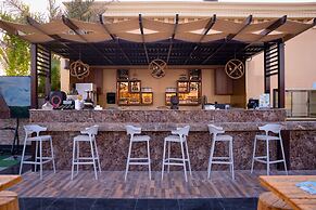 La Zona Continental Hotel