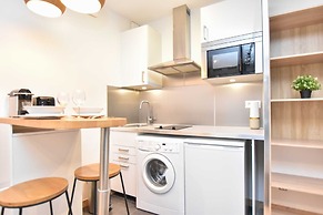 Modern Studio in the Heart of Paris