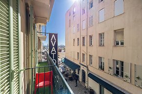 Hotel Avaton - Deluxe Bedroom Balcony - Cannes Palais