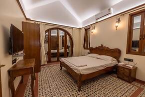 Ishaan Holiday Home