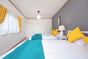 Aquamarine House