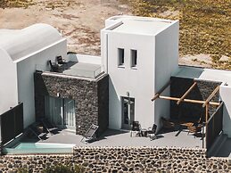 Uranides Luxury Suites