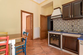 Il Cortile Degli Aragonesi by Wonderful Italy