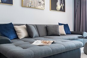 GLOBALSTAY. Azizi Royal Bay Apartments