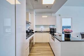GLOBALSTAY. Azizi Royal Bay Apartments