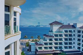 GLOBALSTAY. Azizi Royal Bay Apartments