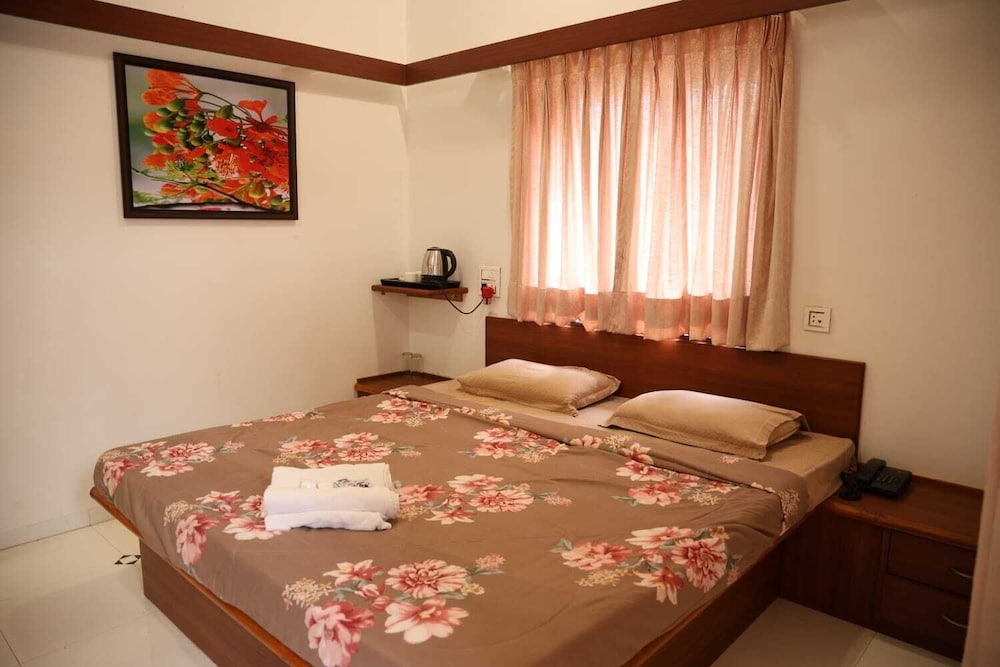 Gulmohar Resort And Spa