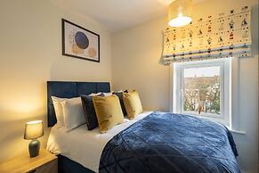 Host Stay The Braes