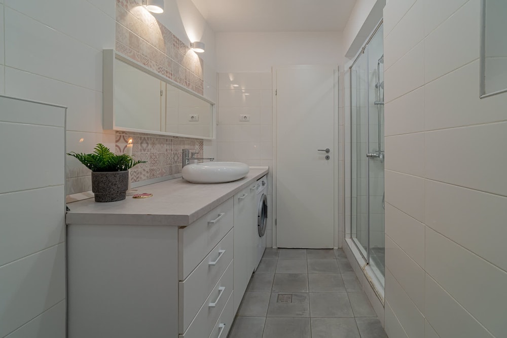 Stylish 2BR - Piata Universitatii - Cismigiu