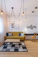 Modern Suite on Historic Calea Victoriei