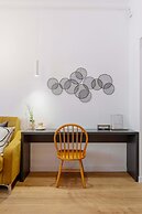 Modern Suite on Historic Calea Victoriei