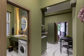 Serene 1BR Apartment in University Square