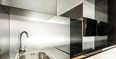 Bright Studio With gym and Coworking, Milan