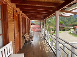 Cemayu Lodge