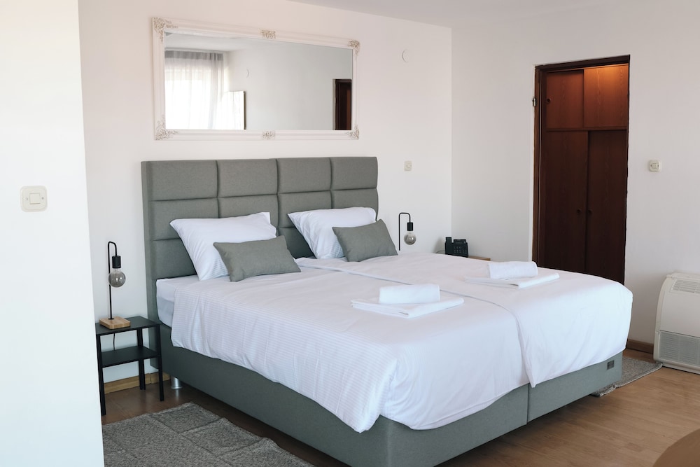 Artena Hotel