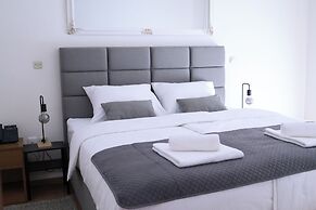 Artena Hotel