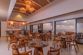 Arrival Beach and Spa at Gulhi