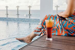 Arrival Beach and Spa at Gulhi