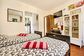 Studio Twin Beds in Aix en Provence