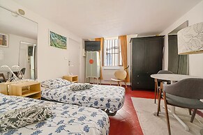 Studio Twin Beds in Aix en Provence