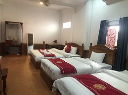 That Luang Place House