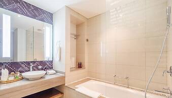 2BR Apt at Paramount with Stunning Views
