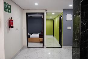 Hotel Aastha Height