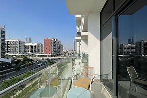 Bright and cozy studio in Azizi Riviera