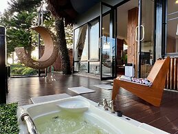 Bella Lunar Villa