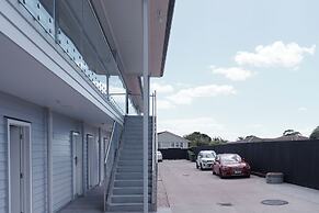 Yates Park Motel