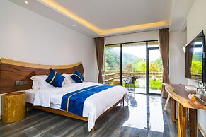 Summergarden Hotel