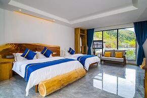 Summergarden Hotel