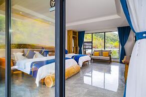 Summergarden Hotel