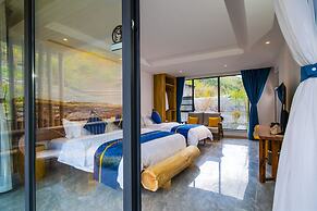 Summergarden Hotel