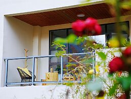 Summergarden Hotel