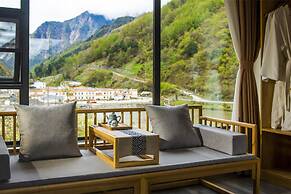 Summergarden Hotel