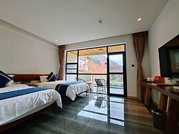 Summergarden Hotel