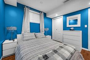 52-3 Bed Suite on Lake Central A C By Airport