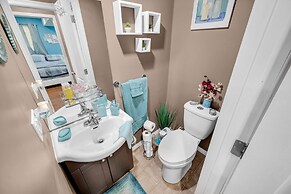 52-3 Bed Suite on Lake Central A C By Airport