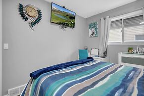 240 Spacious Modern Home w AC