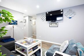 240 Spacious Modern Home w AC