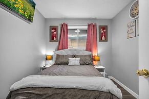 240 Spacious Modern Home w AC