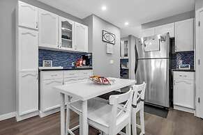240 Spacious Modern Home w AC