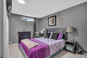 33 Executive Home A C Airport