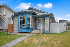 33 Executive Home A C Airport